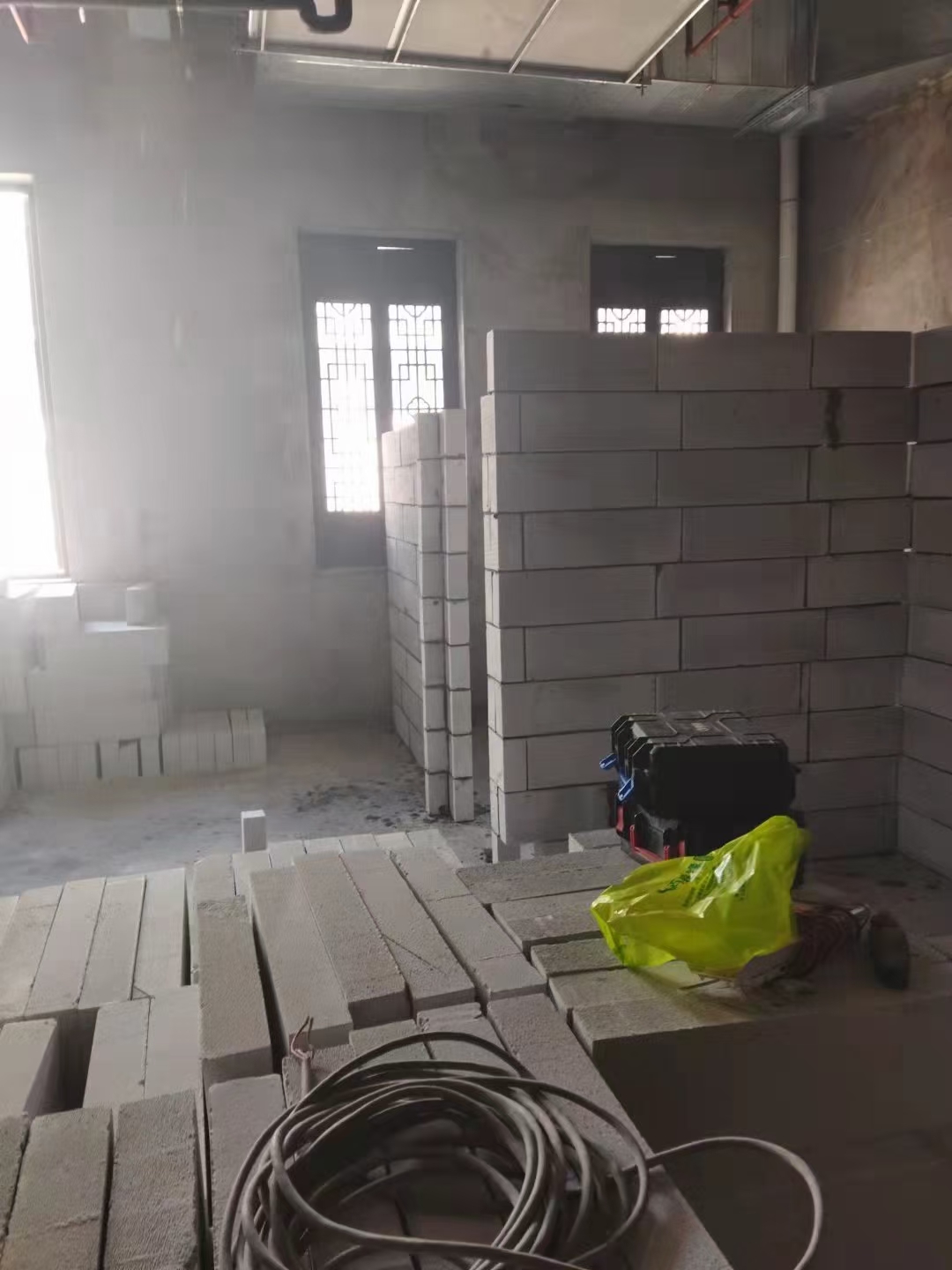 办公楼轻质砖隔墙